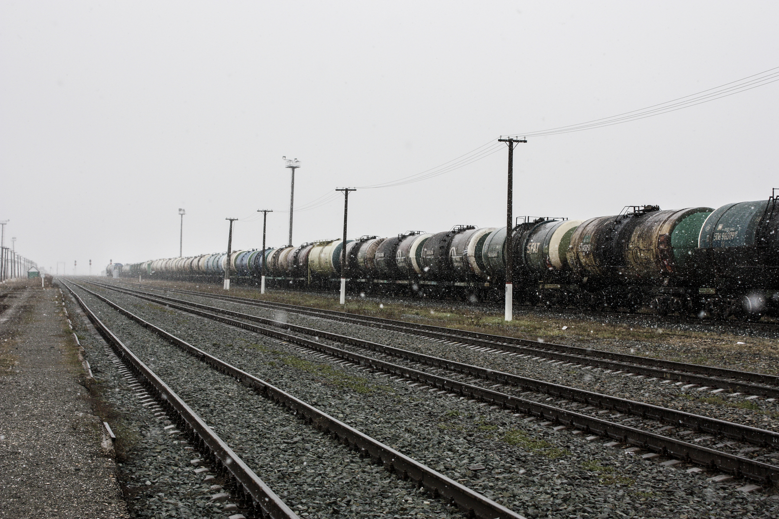 First snowfall - My, A train, Rails, Fog, Russia