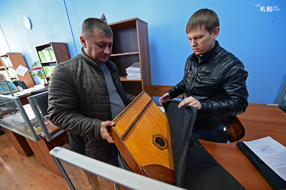 A harp was arrested at the only harpman in the Far East - Vdk, Vladivostok, Gusli, Guslyar