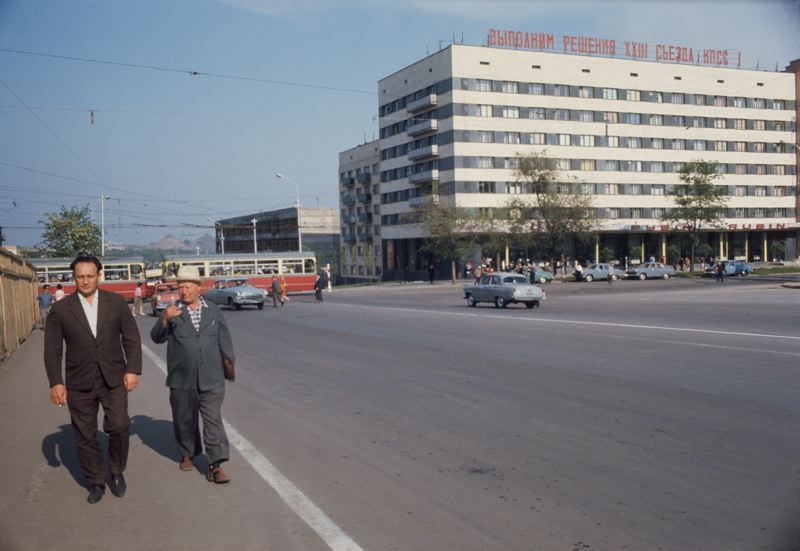 USSR in color photos - the USSR, Azerbaijan, Donetsk, Kiev, Khabarovsk, Moscow, Zaporizhzhia, Longpost