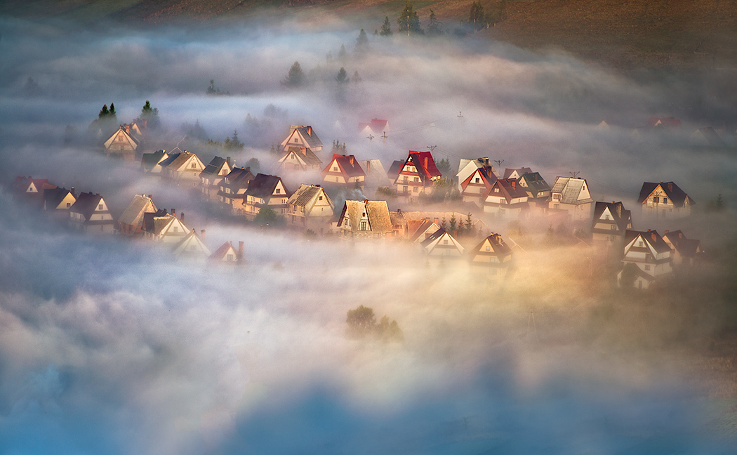 Lost in the mist - The photo, Fog, House, Travels