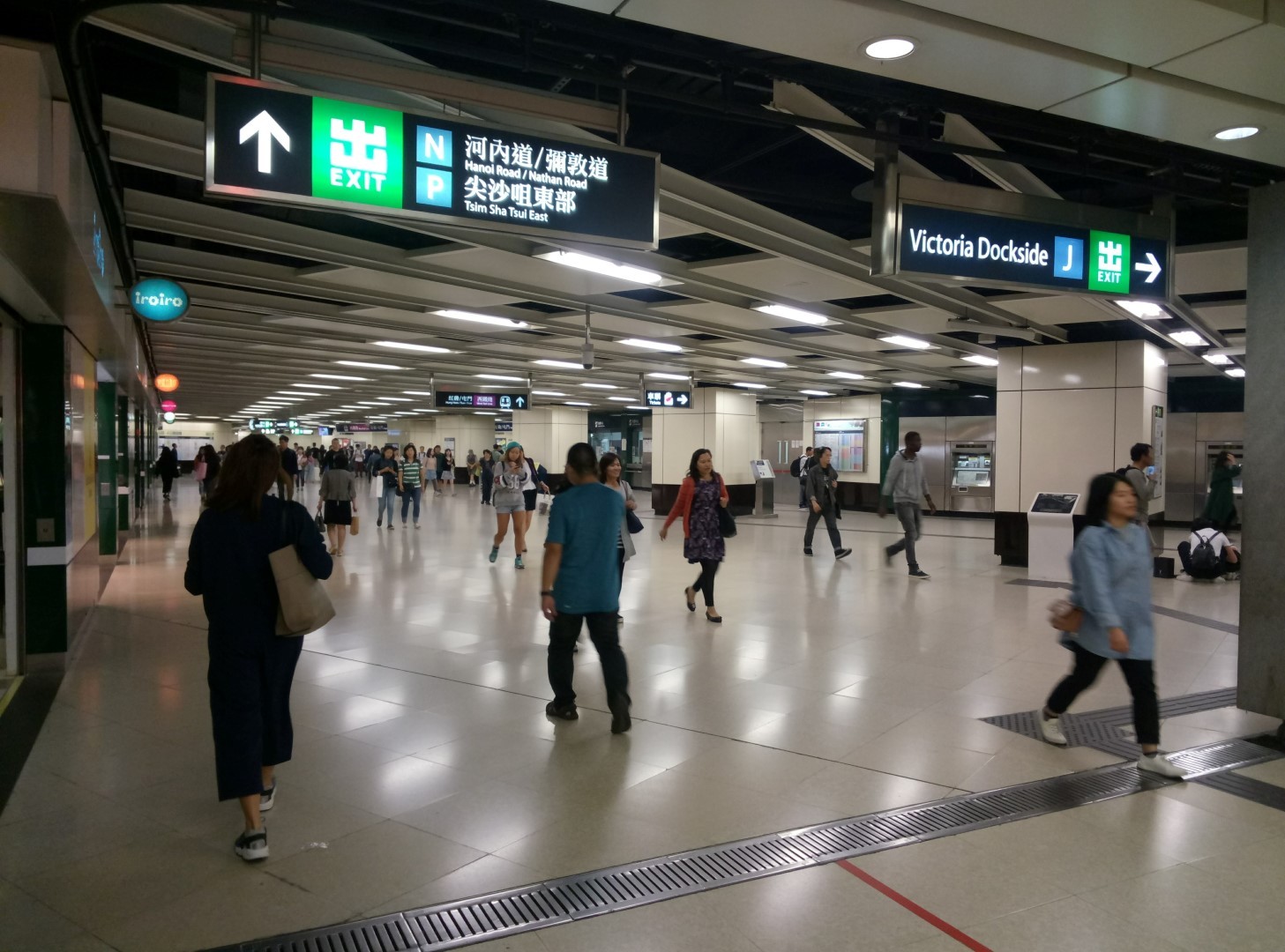 The most beautiful subway in the world? - My, China, Moscow, Metro, Moscow Metro, Hong Kong, Longpost