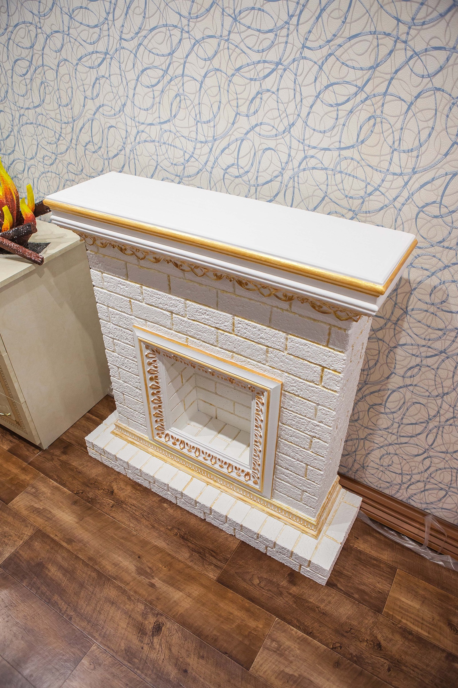 Polystyrene fireplace - My, Fireplace, With your own hands, Decorative fireplace, Longpost, My, Styrofoam, Photo studio, The photo