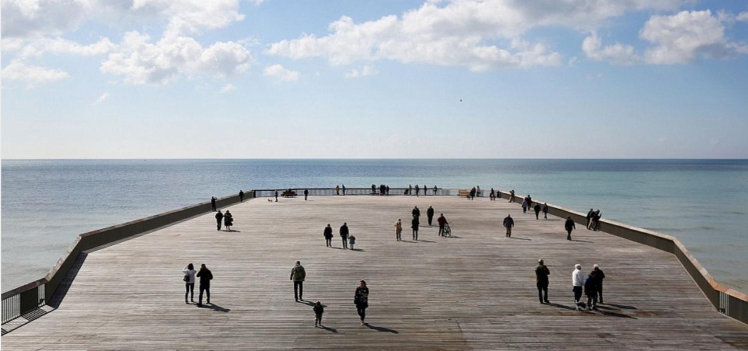 Does architecture get in the way? Empty pier named UK Build of the Year - World of building, Constructions, Building, Architecture, Prize, England, Pier, Design, Longpost