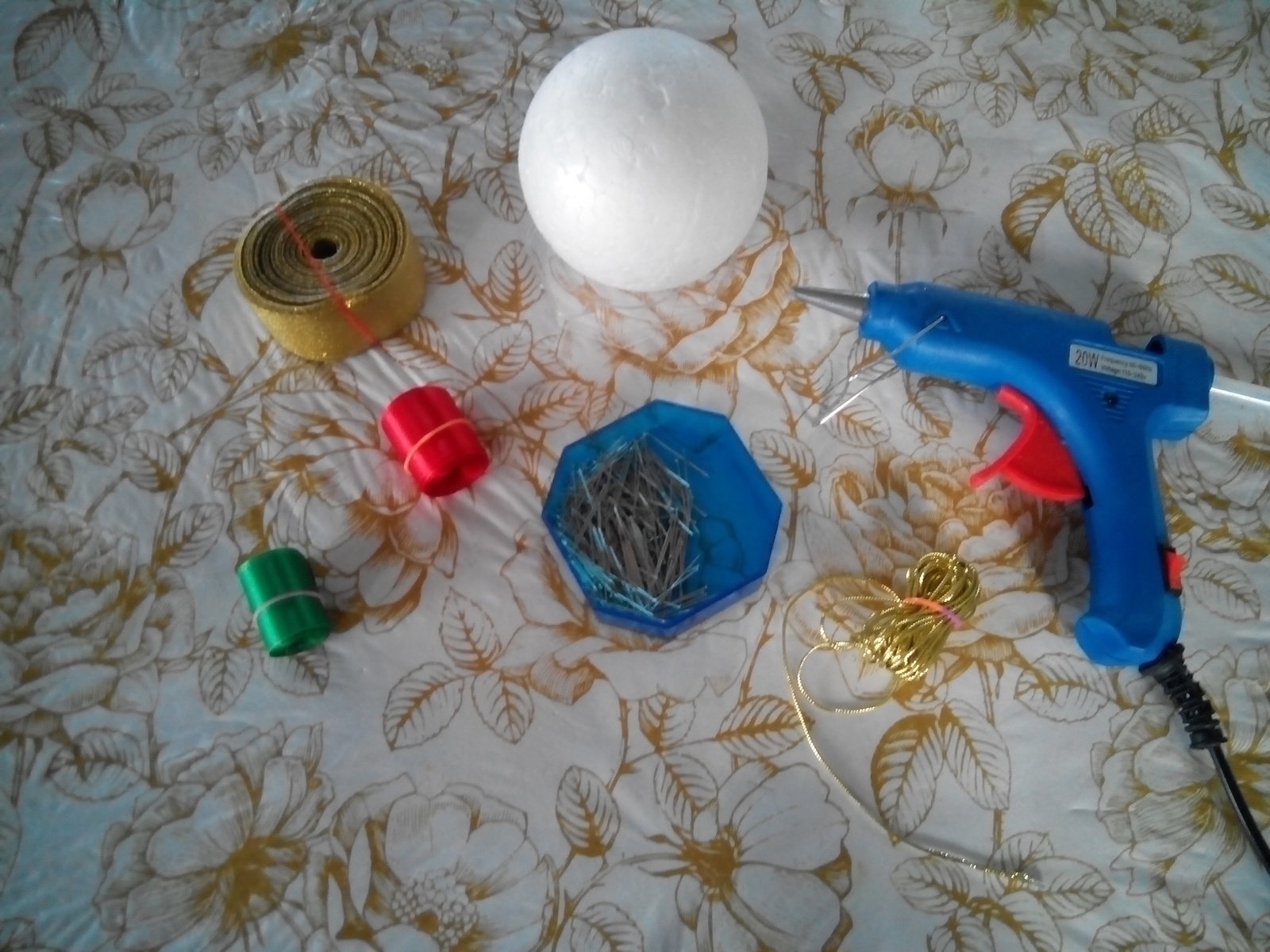 The process of assembling a Christmas ball - My, Needlework with process, Kanzashi, Christmas decorations, Longpost