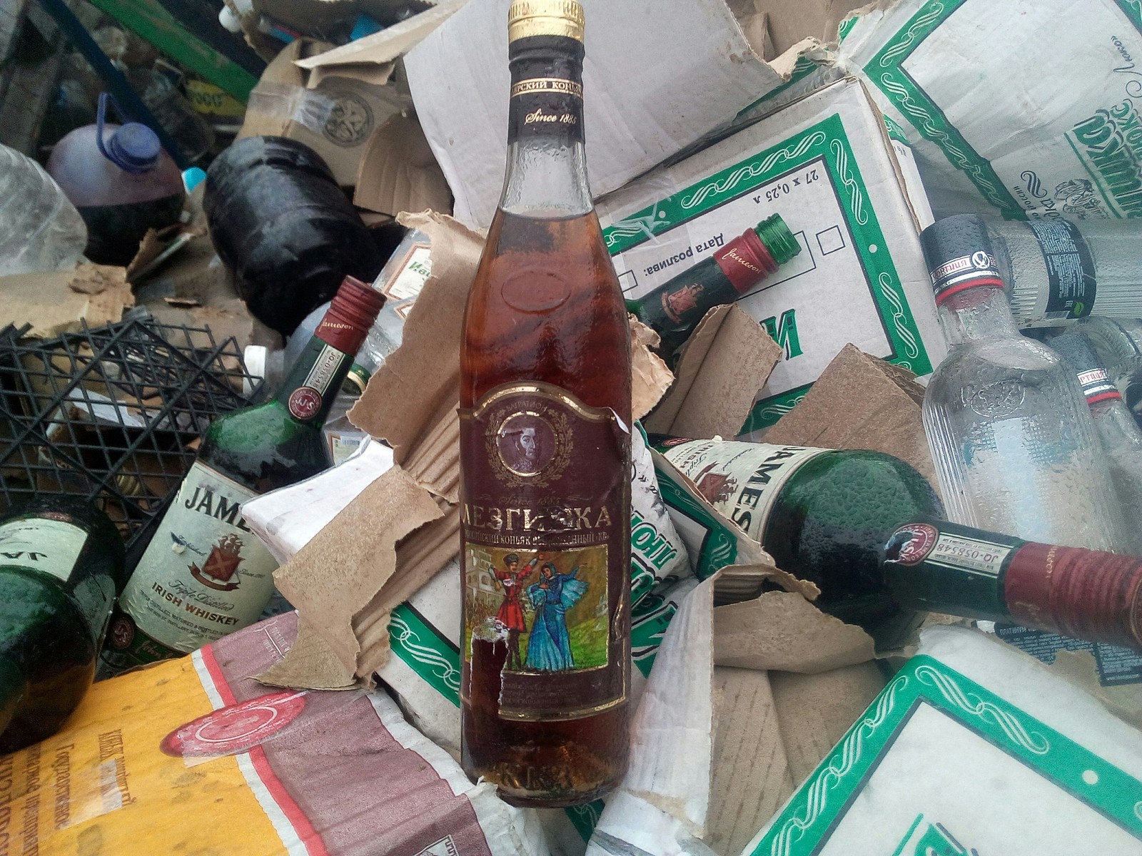 New Year and alcohol... - My, , Alcohol, , Fake, Counterfeit, Dump, Garbage, Longpost, Left