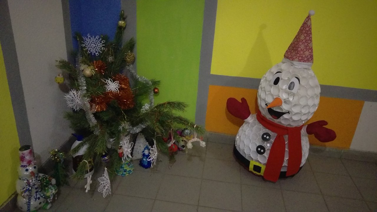 Our decorated entrance to NG - My, New Year, Entrance, Neighbours, Decoration, Longpost