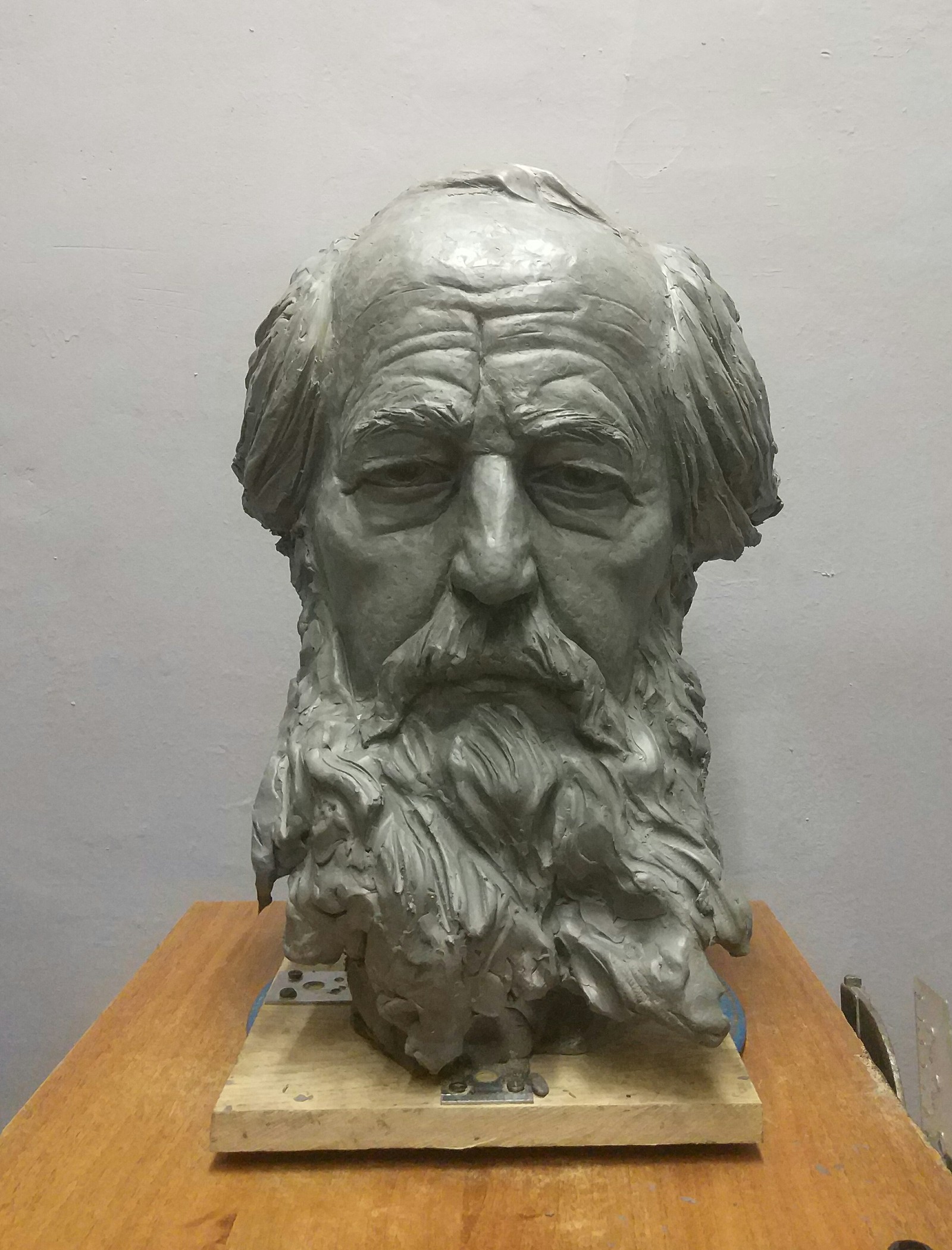 I didn’t learn anything here from the previous post and made a new portrait of Solzhenitsyn, more than twice - My, Portrait, Sculpture, Politics, Longpost