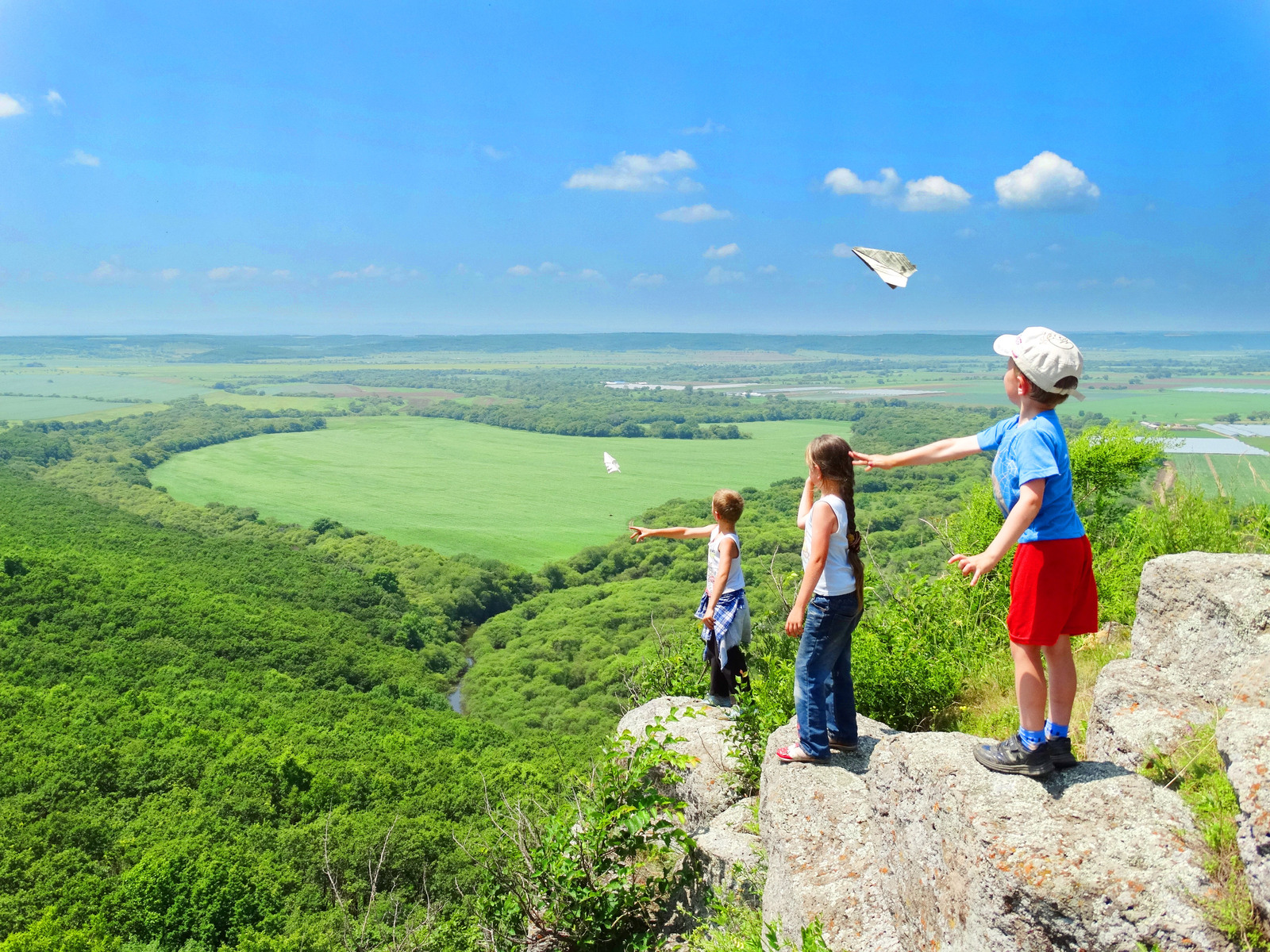 Fly airplanes, fly! - My, The photo, Children, Airplane, Senkina hat, Vertex, Oktyabrsky District, Primorsky Krai