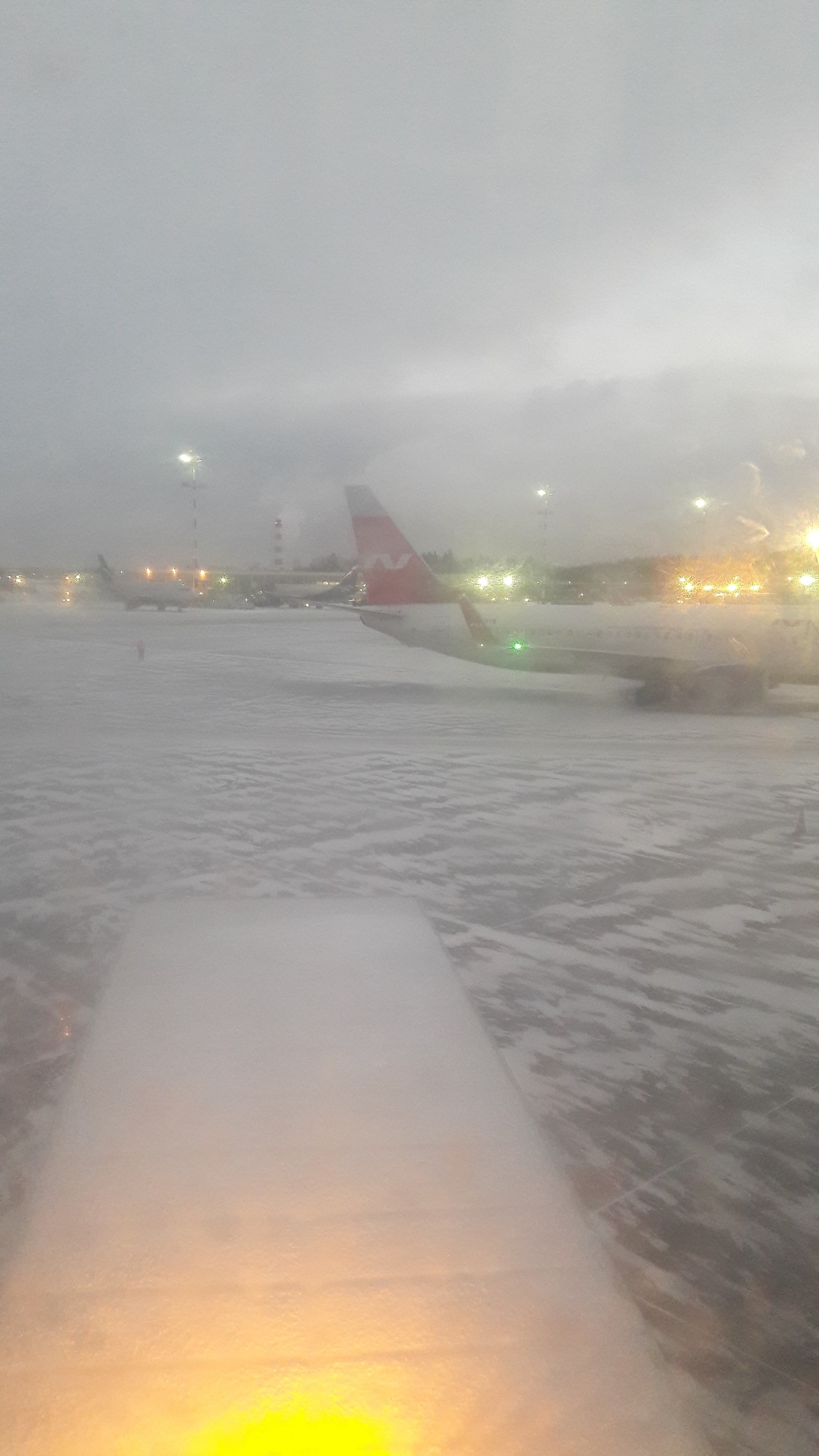 Sheremetyevo operates according to the actual weather. - Sheremetyevo, Bad weather, Flight delay, Longpost