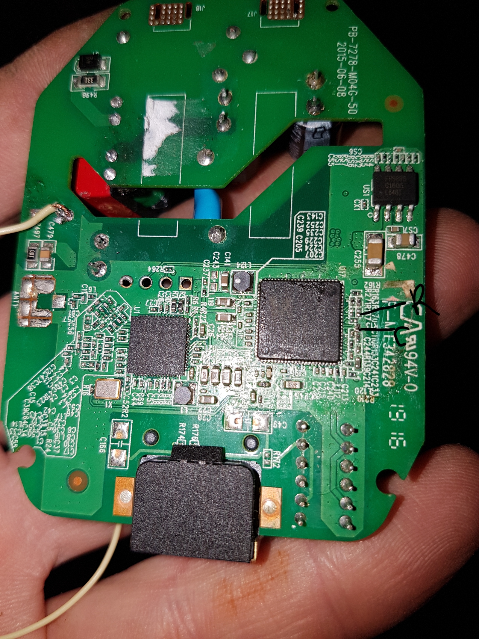 The guys accidentally tore off one resistor and one capacitor on wi-fi repeaters now I don’t know which ones to put there help - , , Longpost