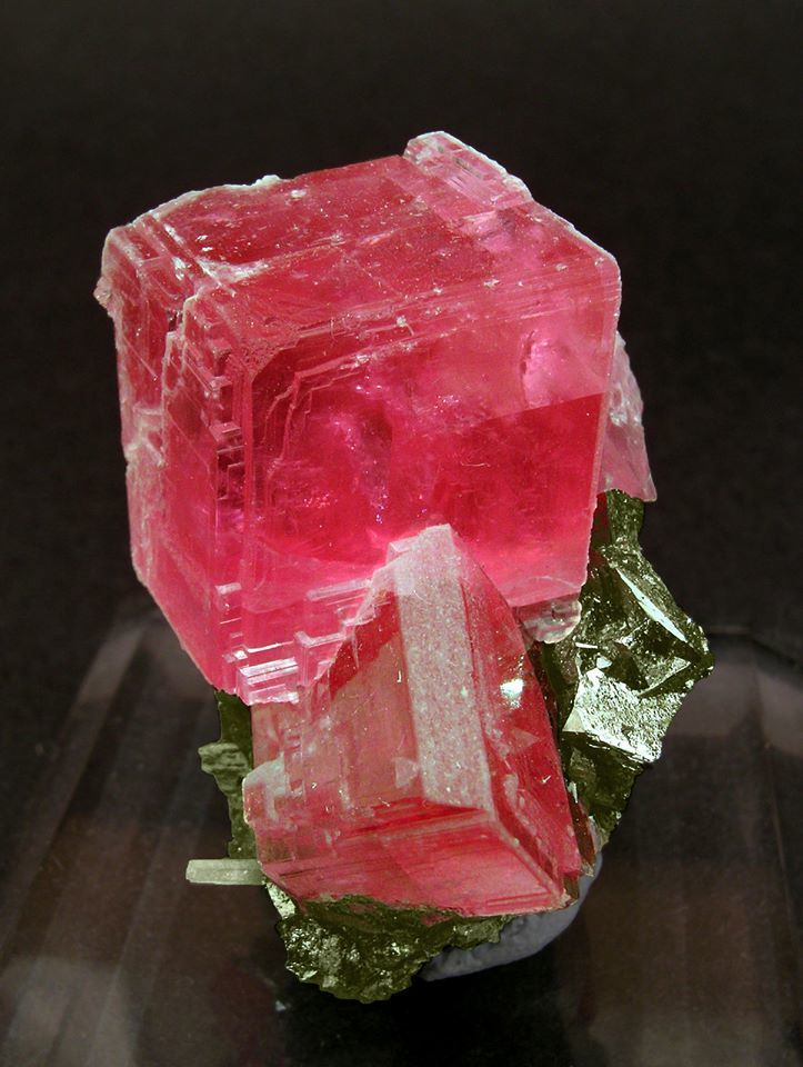 Rhodochrosites - Minerals, Crystals, Geology, Rhodochrosite, Longpost