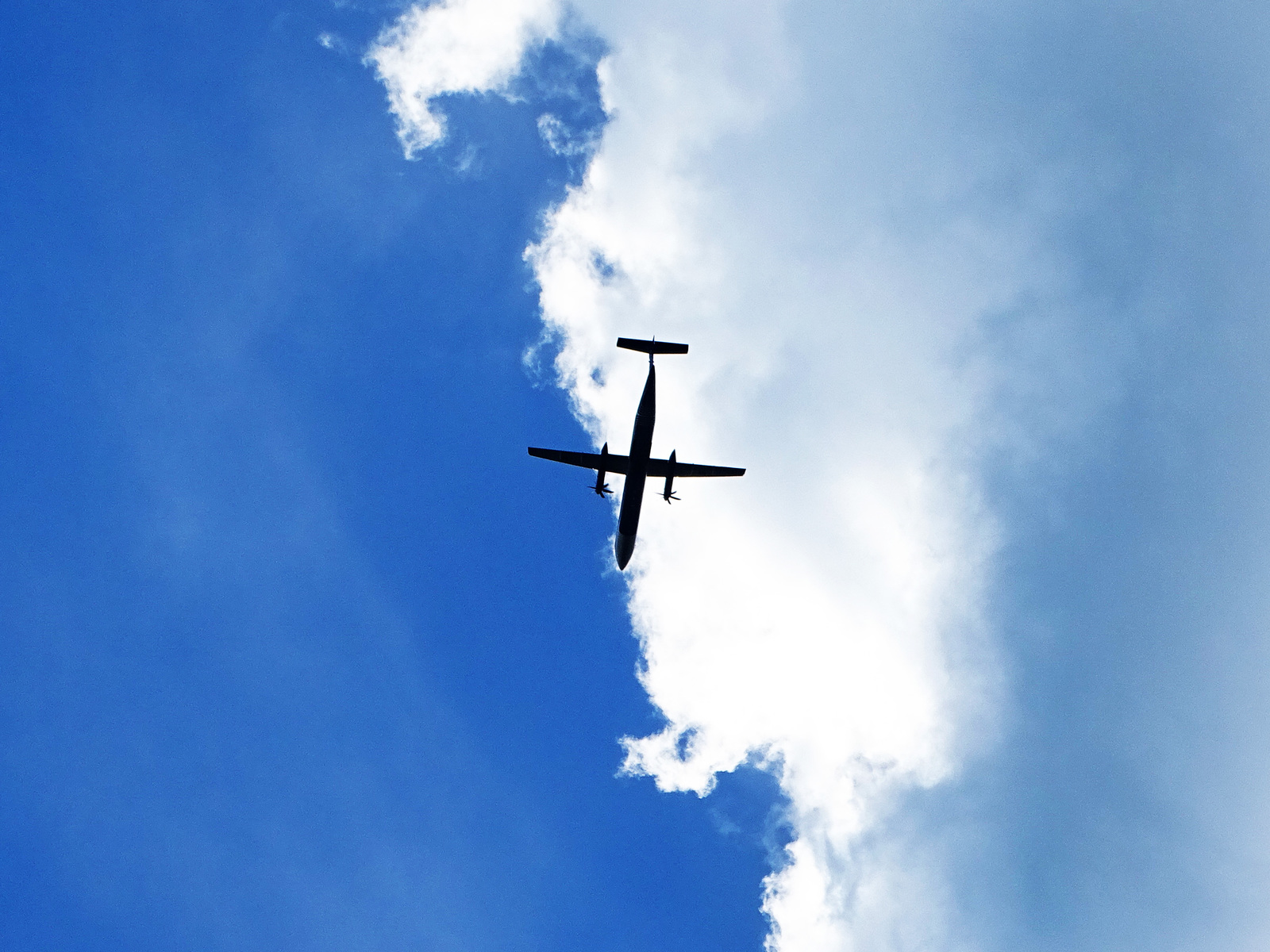 I'm going to the storm! - My, Дальний Восток, Primorsky Krai, Sky, Clouds, Airplane, Longpost