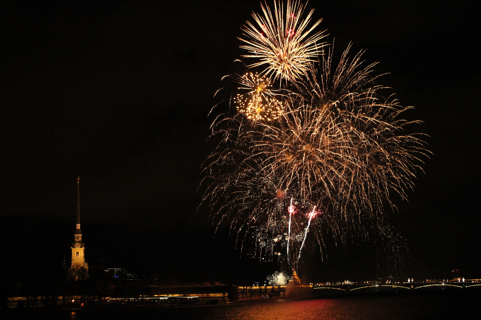 A little bit of fireworks 01/07/18 from St. Petersburg - My, Firework, Fireworks, Saint Petersburg, Longpost