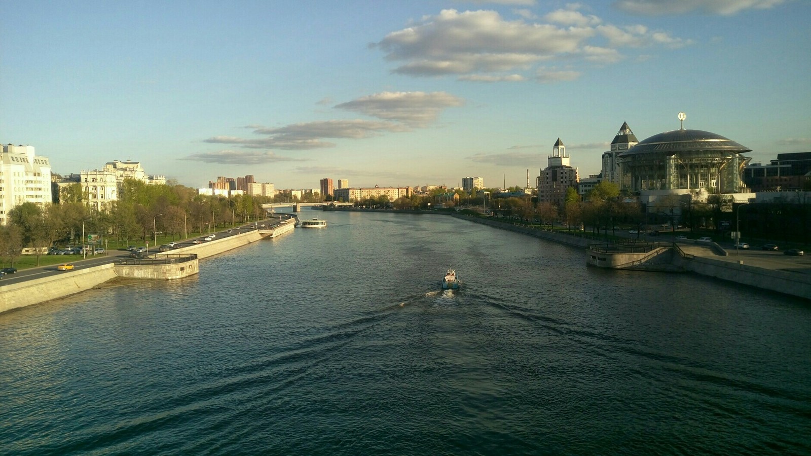 Река Москва. Красотища. - Моё, Москва, Москва-Река, Московский дом музыки, Пейзаж, Фотография, Небо, Облака, Длиннопост