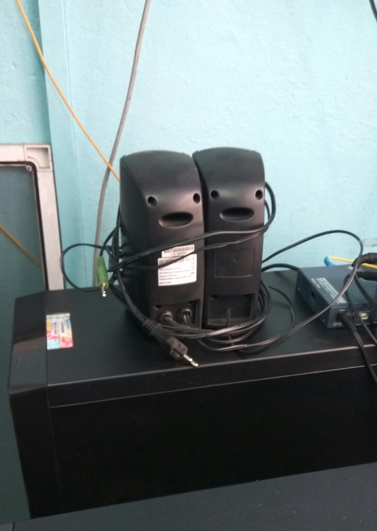 These speakers are very scared of something - My, Loudspeakers, Hugs, Drugs