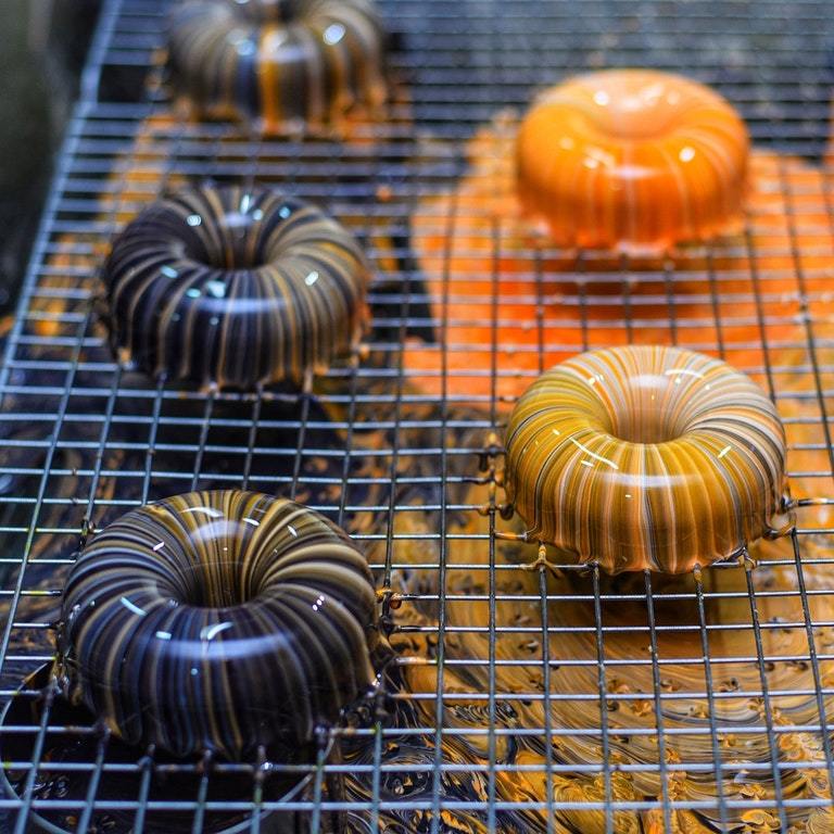 Glazed cakes on the grill - Glaze, Lattice, Cake