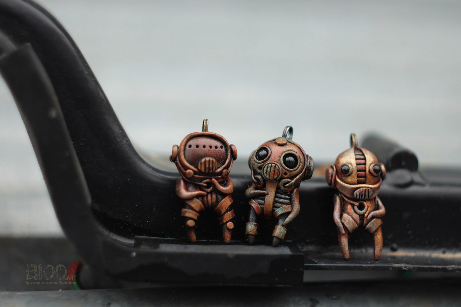 Pendants of the Mechanist. small inhabitants of the Bioo-Art universe. - My, Steampunk, Biomechanics, Post apocalypse, Polymer clay, Pendant, Robot, Cyborgs, Longpost