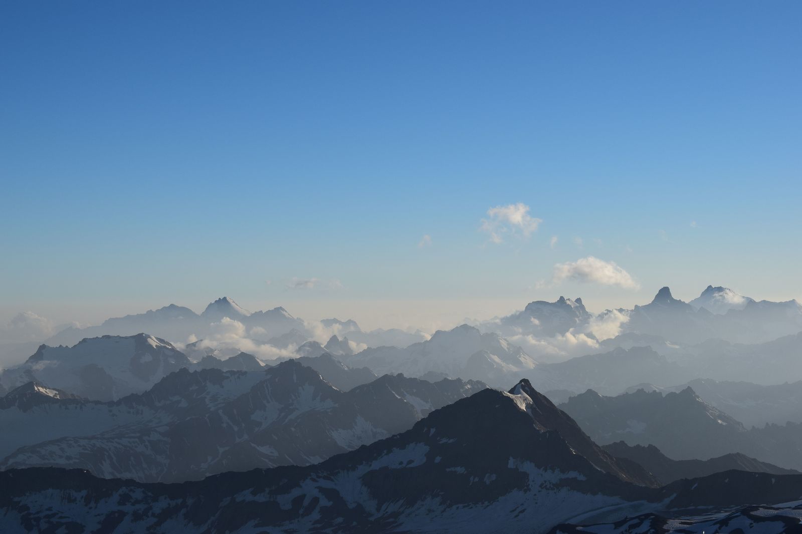 And everything is calm on Elbrus! - My, Elbrus, Adyr-Su Gorge, , , , The mountains, , Silence, Longpost