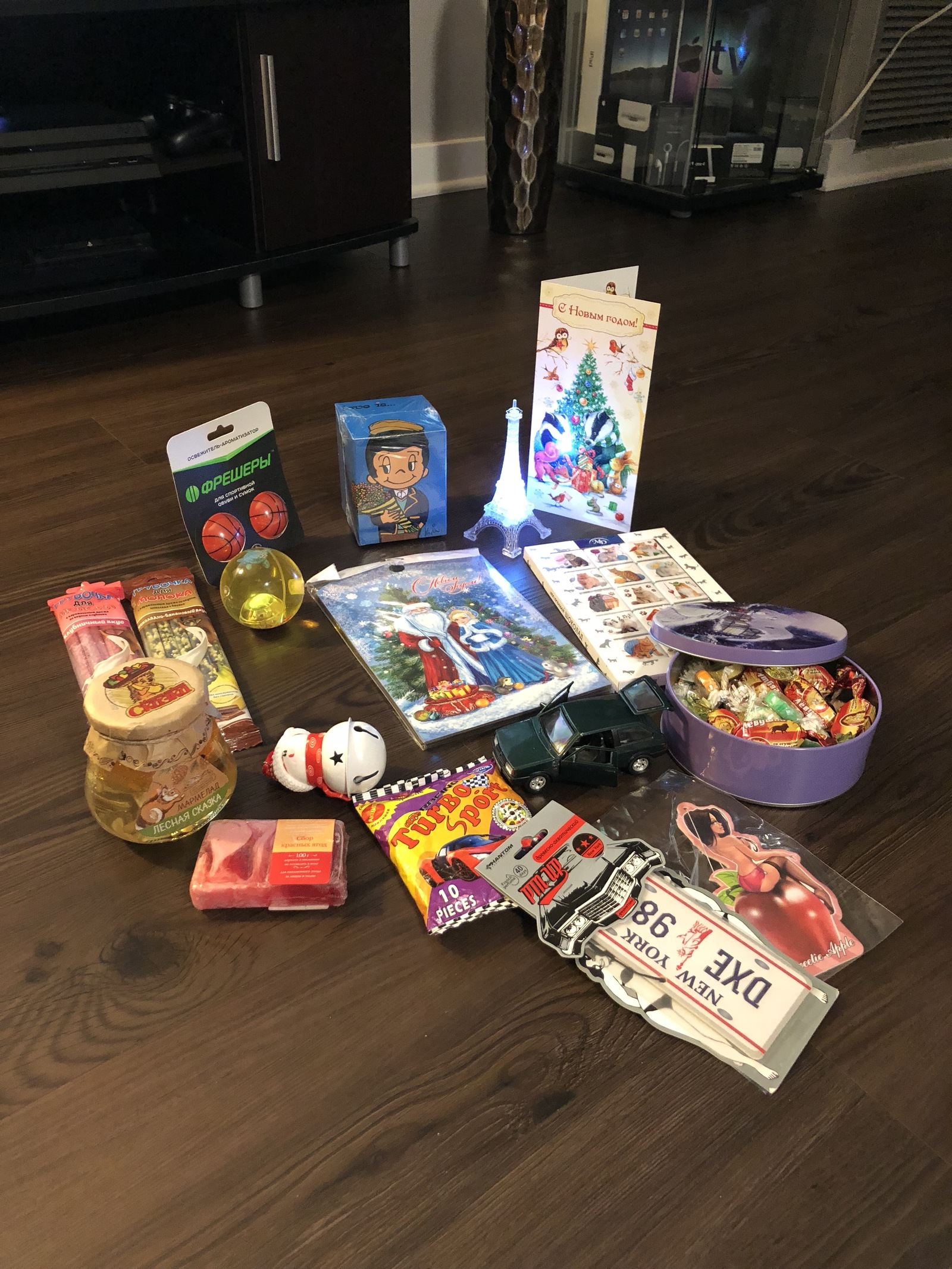 New Year's gift) Tver -> Chicago! - My, Gift exchange, New Year's gift exchange, 2018, Russia, USA, Secret Santa, Snow Maiden, A parrot, Longpost, 