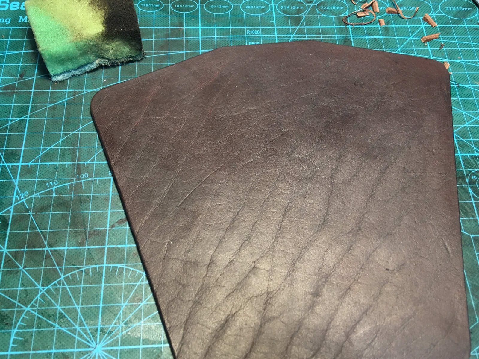 Bracers made of genuine leather. - My, Leather products, Belt, Leather, Leather, Role-playing games, Needlework with process, Sheath, Sword, Longpost