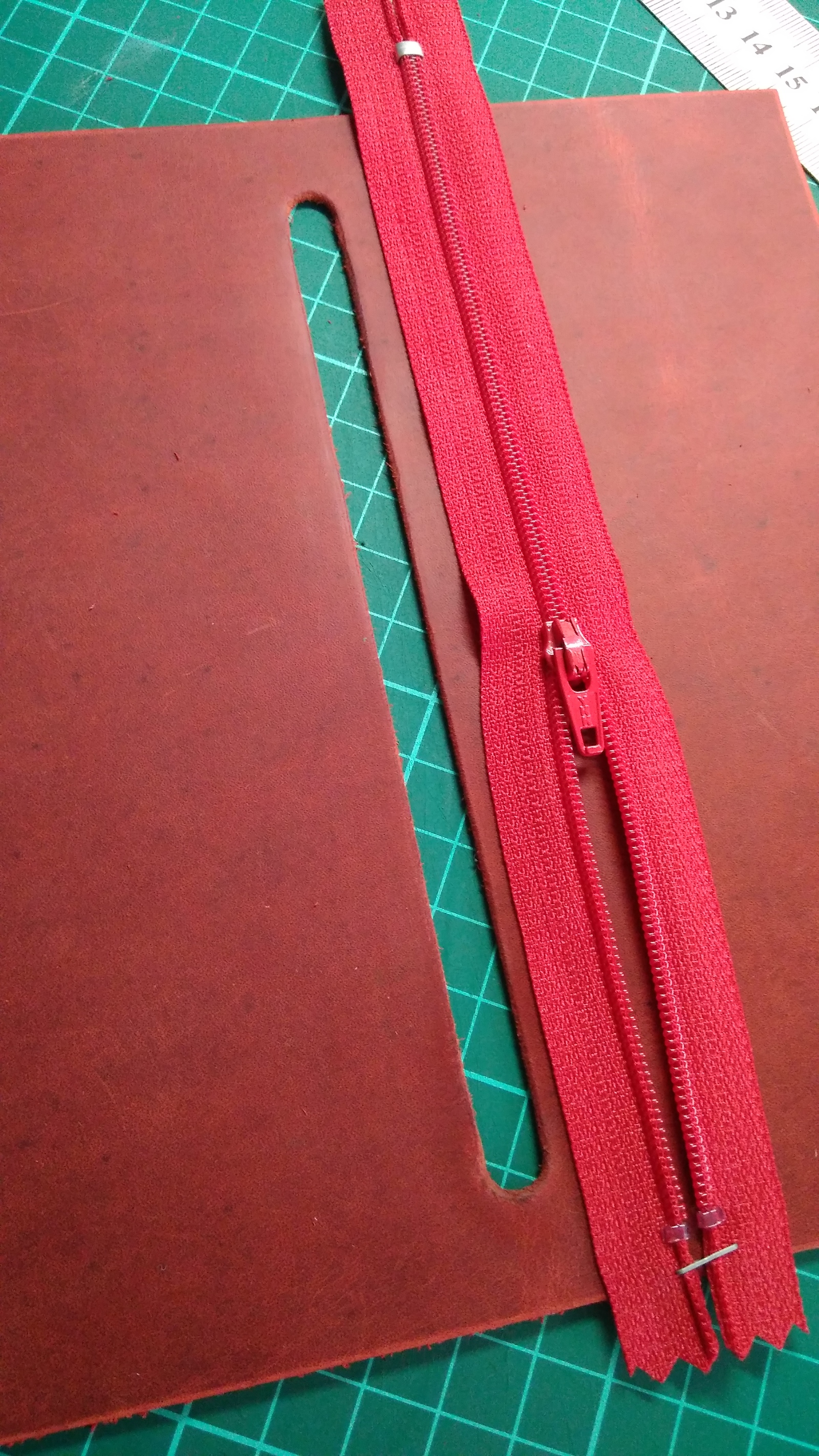 Wallet in red part 1. - My, Needlework with process, Leather craft, Master Class, Wallet, Longpost