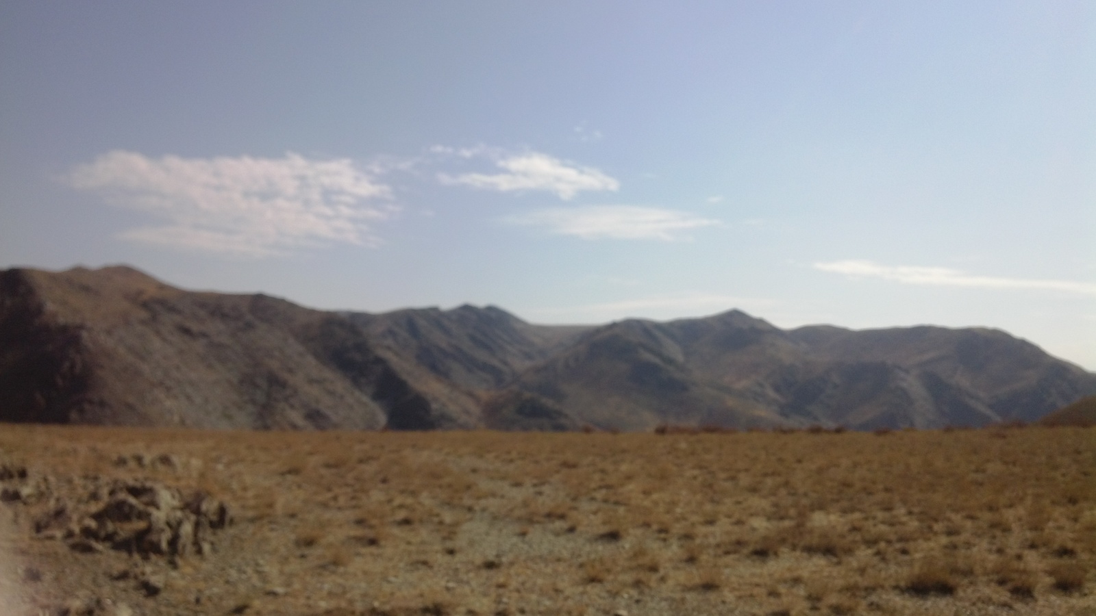 In Kazakhstan, near Karagaily... - My, The mountains, Kazakhstan, Heat, Dust, The sun, The rocks, Road, Longpost