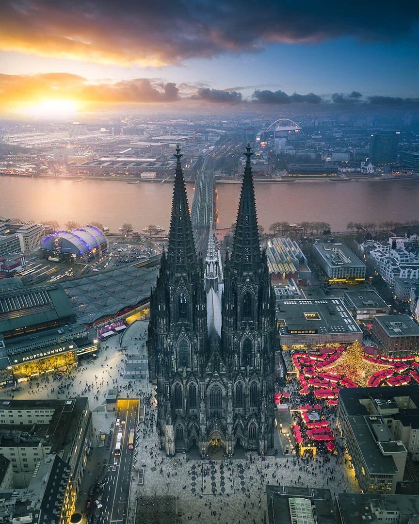 Evening festive Cologne - The photo, Koln, Cologne Cathedral in Germany, The cathedral, , Church