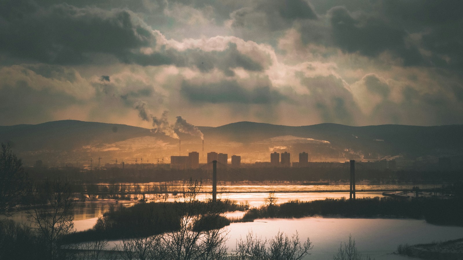 First post! Hello Pikabuchan. - My, The photo, Panasonic, , Krasnoyarsk, Lightroom