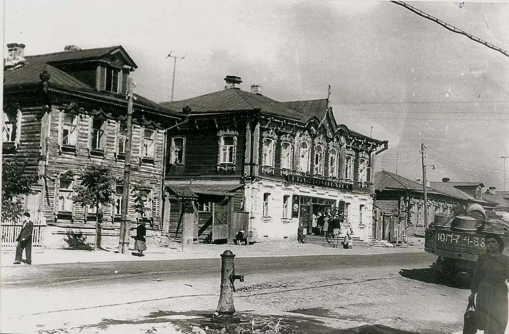 Фото с одним ракурсом и разницей в 67 лет - Сергиев Посад, Фотография, Ретро