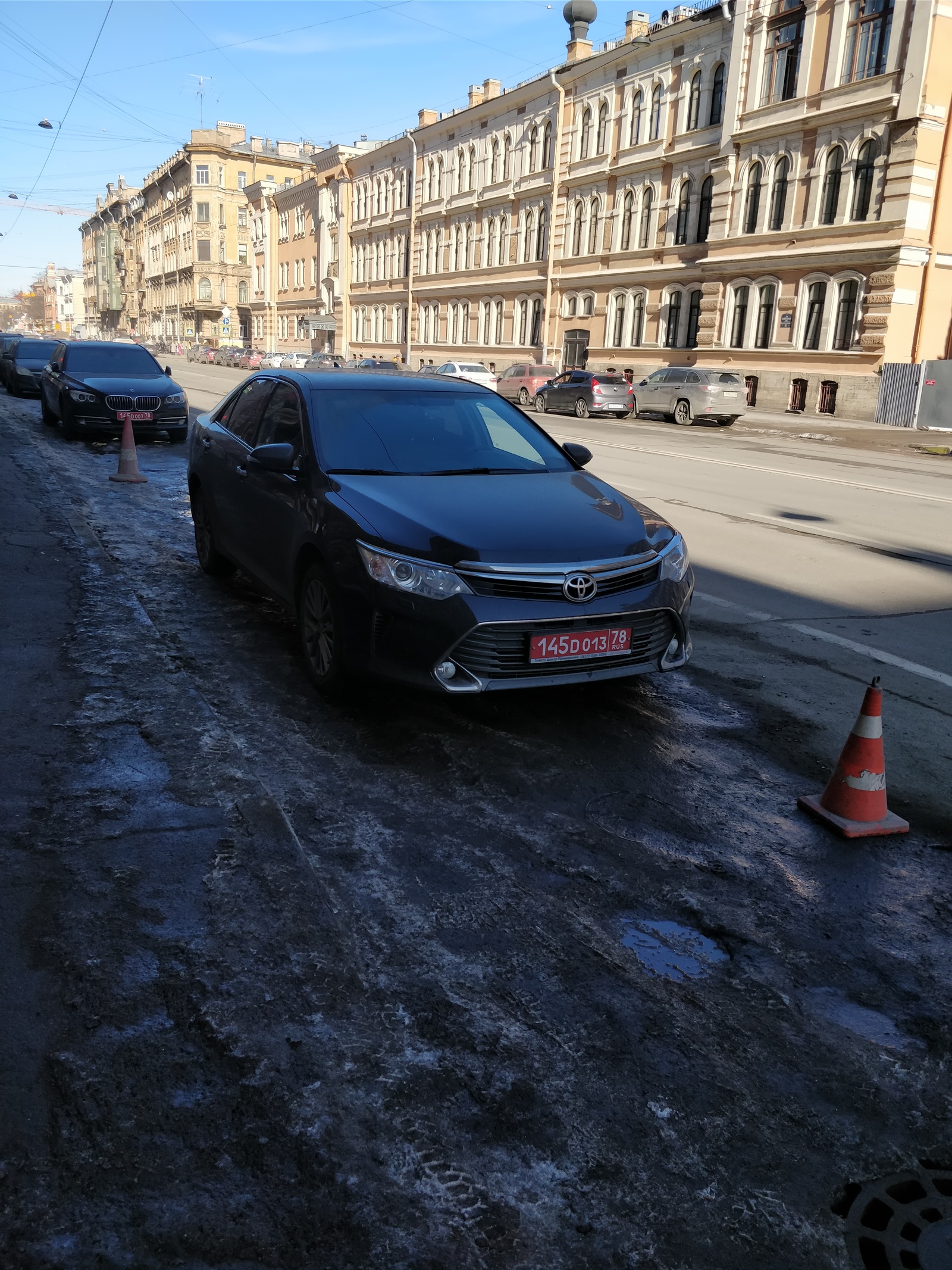 Как заставить их соблюдать закон у нас в стране? - Моё, ПДД, Полиция, Длиннопост, Посольство, Азербайджан, Стоянка, Неправильная парковка