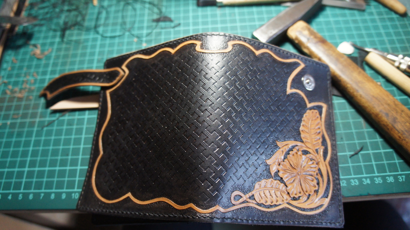 Skin work. Wallet for autodocuments. - My, My, Leather, Handmade, Wallet, Longpost, Needlework with process, Ilyamuromskiy