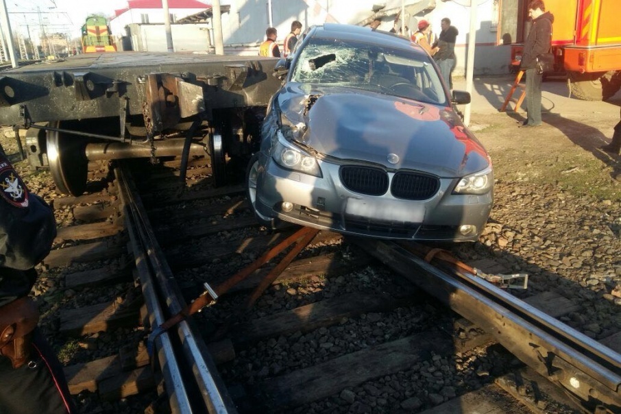 Drunk driver rammed a platform car at the Rostov railway station - Rostov-on-Don, Road accident