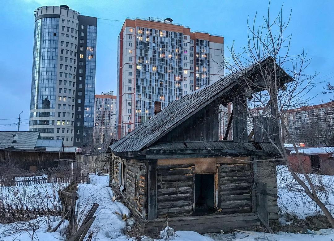 Contrasts - Tomsk, Contrast