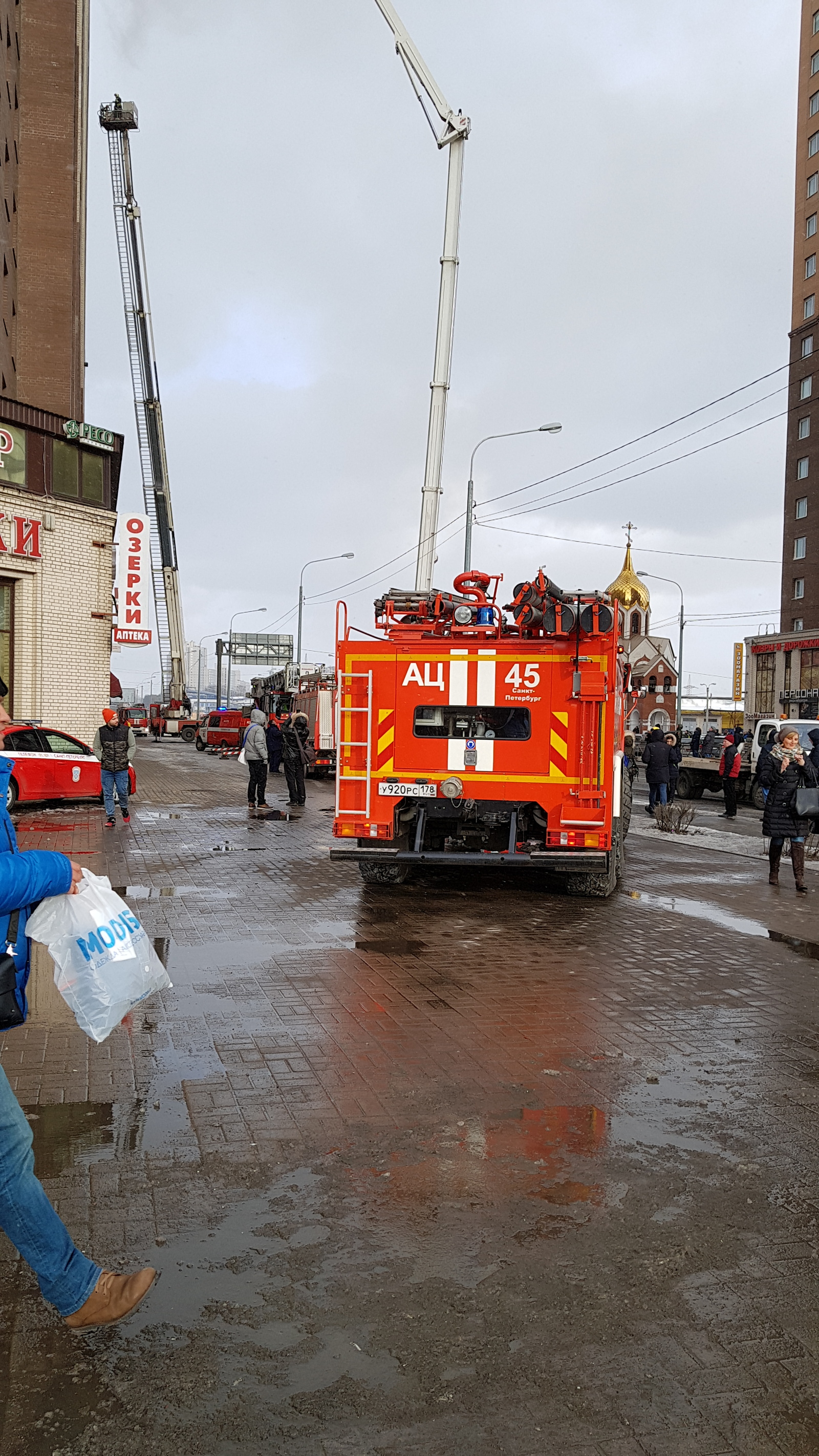 Последствия пожара в доме на Коломяжской 15/2 | Пикабу