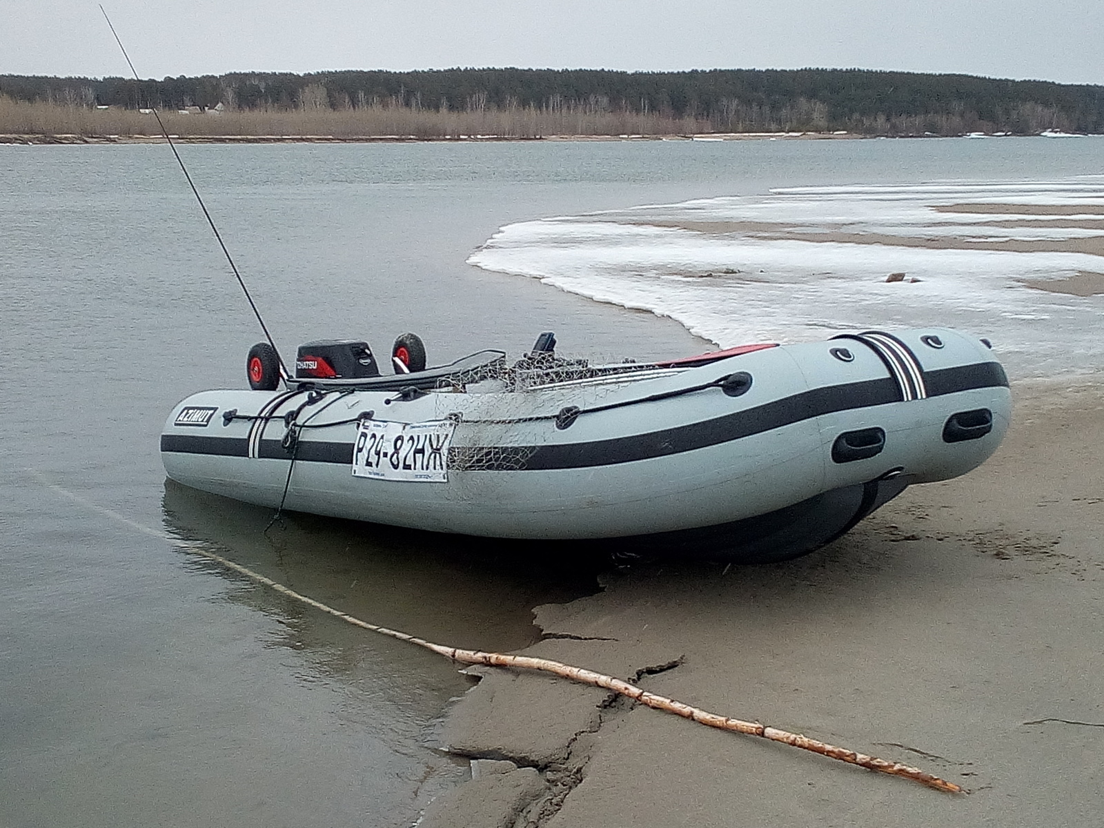 When there is still snow on the shores .... - My, Fishing, Ob, Powerboat, Pike, Zander, Spinning, Longpost, Fish perch