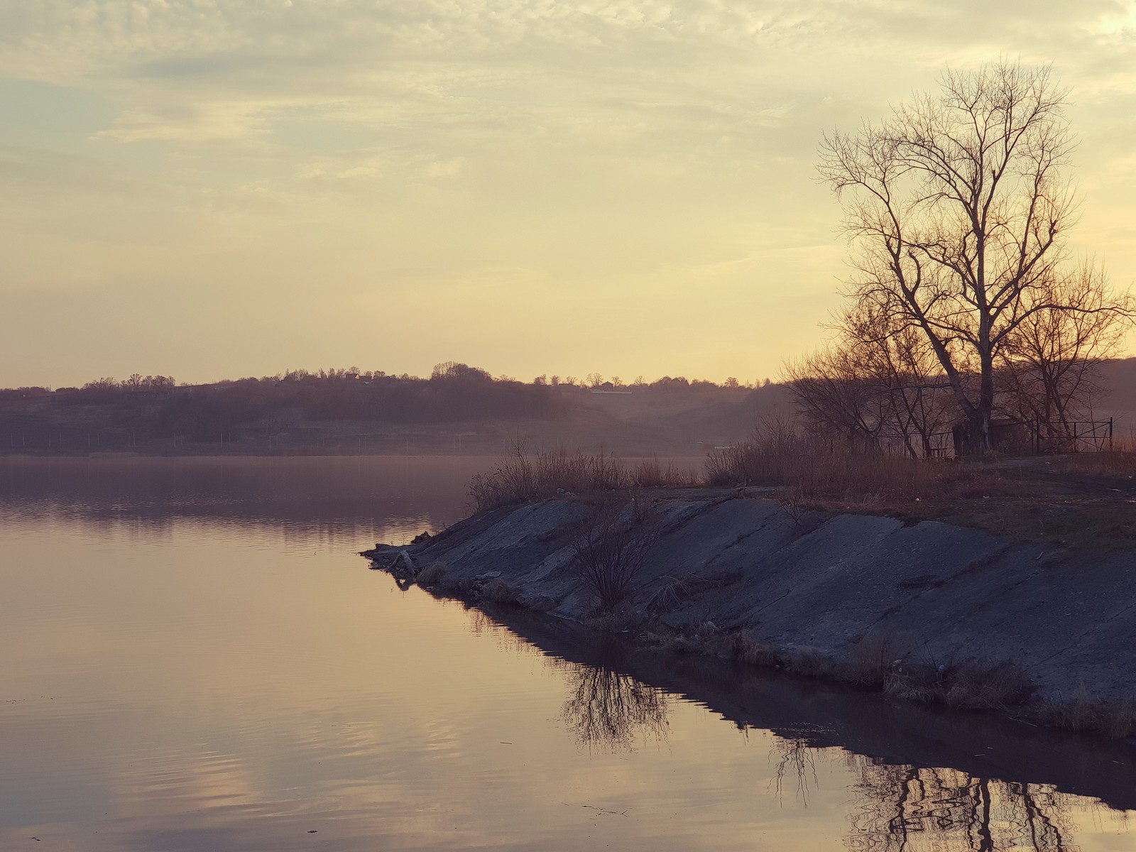 Spring at the reservoir. - My, Spring, Tula region, Sunset, Nature, Water, Longpost