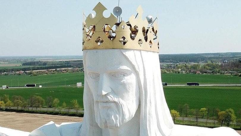 This statue of Jesus in Poland distributes the Internet to nearby villages - Poland, Internet, The statue, Jesus Christ, Sculpture