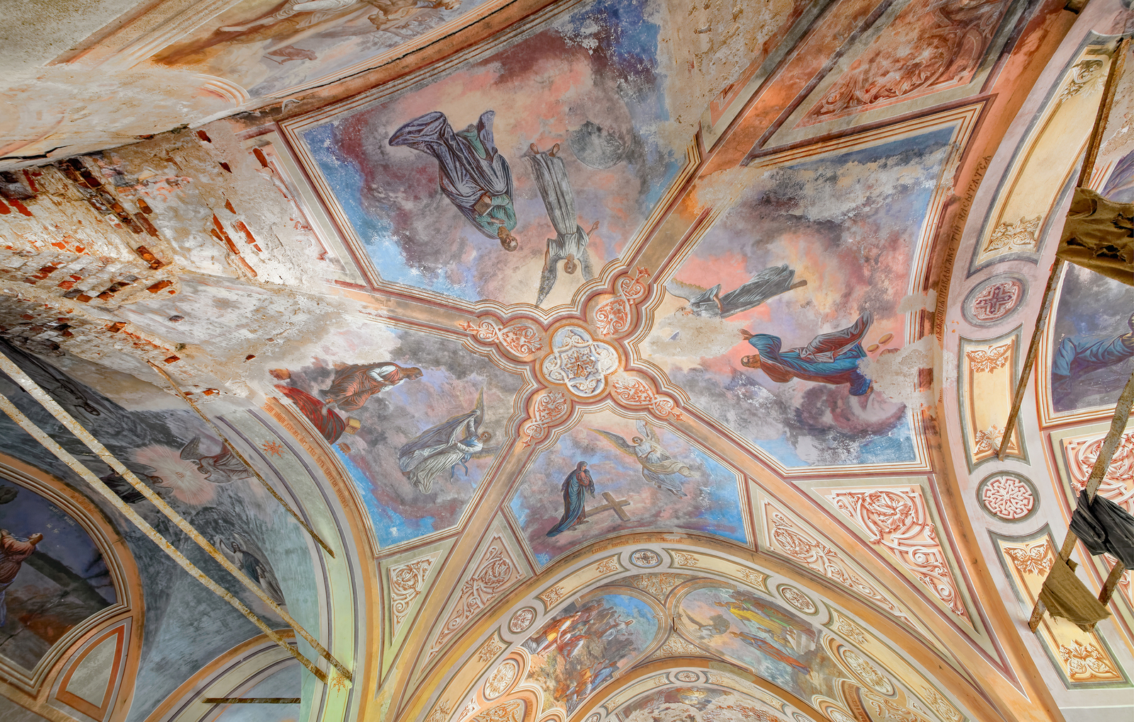 Abandoned church of the 18th century with well-preserved paintings - My, , Temple, Church, Abandoned, Longpost