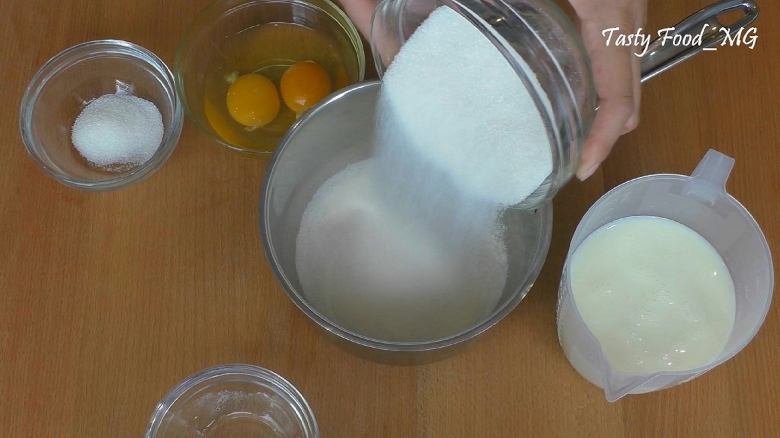 Крем для торта яйца и сахар. Как приготовить крем для лица в домашних условиях. Показать какие Ингредиенты нужны для заварного крема. Какой консистенции должен быть заварной крем в горячем виде.