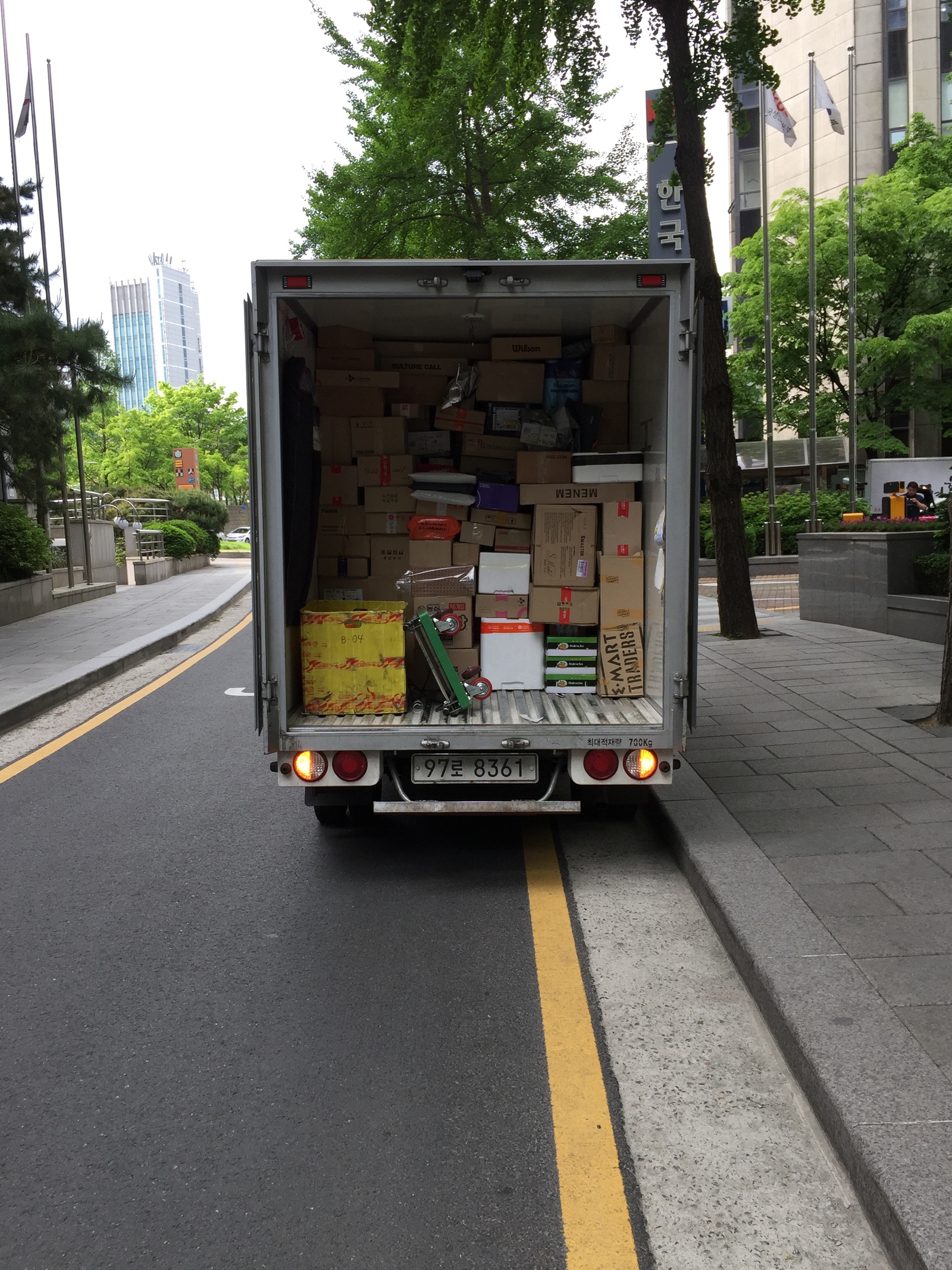 Delivery masters - My, Корея, Delivery, Seoul, The photo, Van, Longpost