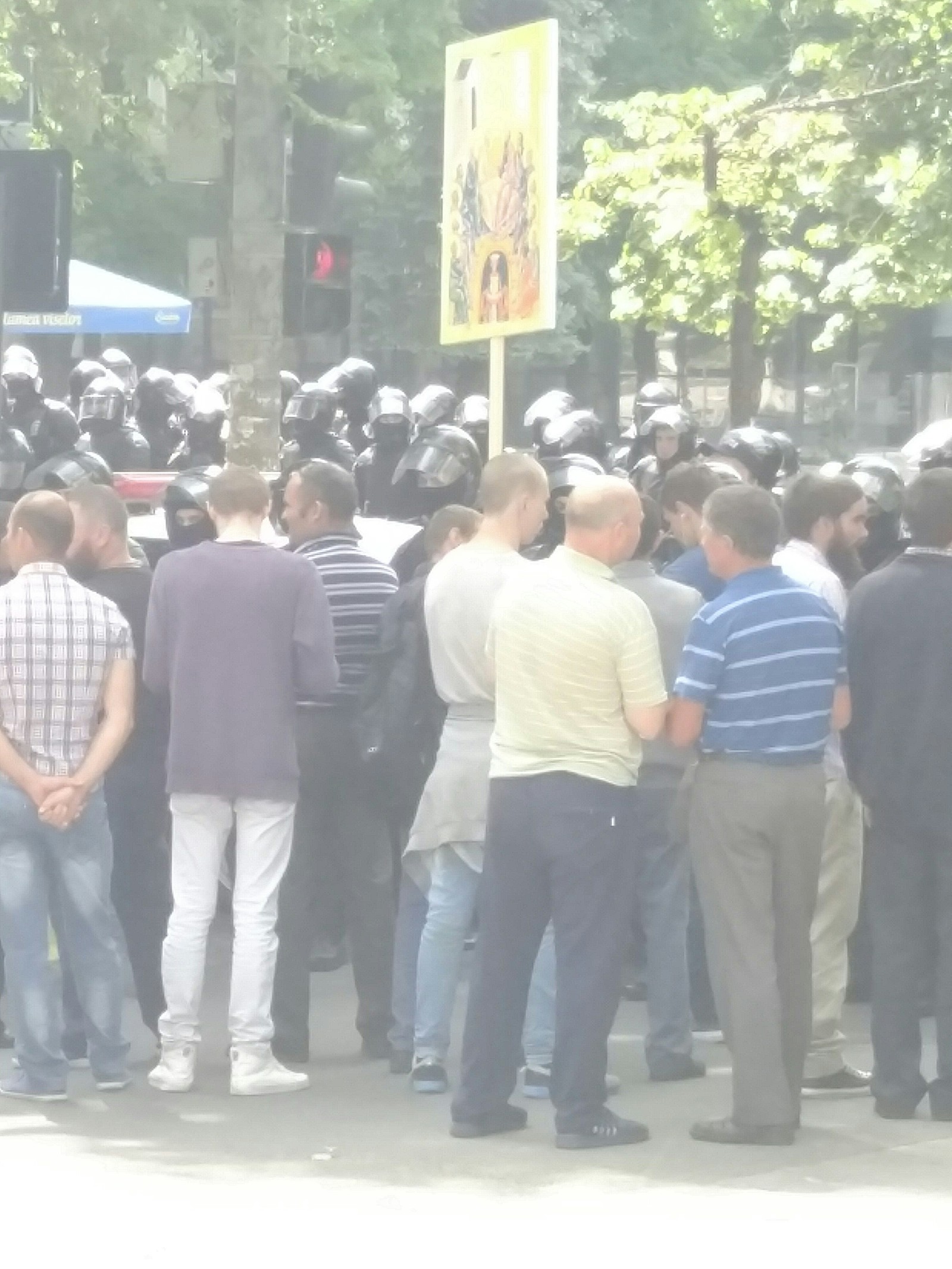 A gay parade was held in Moldova, Orthodox activists were unhappy :) - My, Gays, PGM