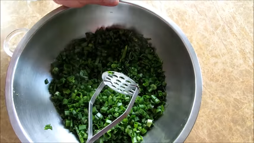 Flatbreads with green onions and dzhusai in Afghan style. Bolani pies - My, Food, Tortillas, Recipe, Video recipe, Cook at home, Longpost, Other cuisine, Filling, Video, Cooking