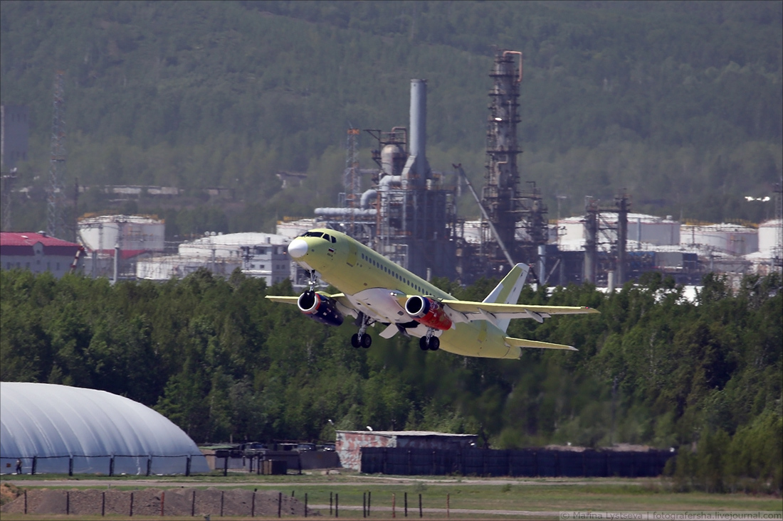 Сто шестьдесят второй оторвался!
 - Sukhoi Superjet 100, Superjet 100, Авиация, Длиннопост