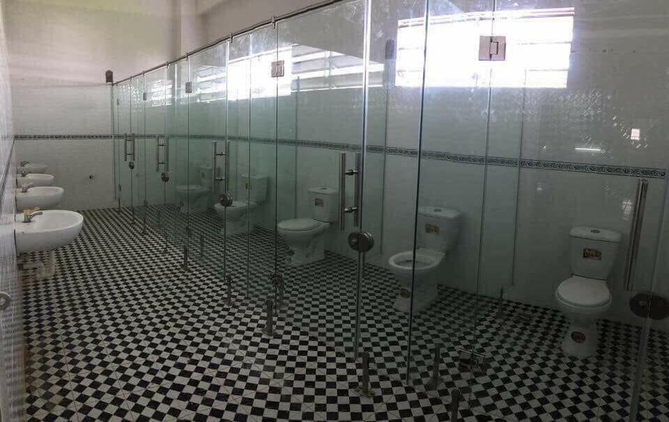 We have no secrets - Toilet, Toilet, Design, Glass