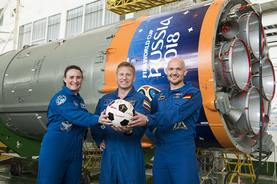 Launch vehicle Soyuz-FG with TPK Soyuz MS-09 was taken to the launch pad. - Space, Rocket, Union, Roscosmos, NASA, Esa, Baikonur, Longpost, news