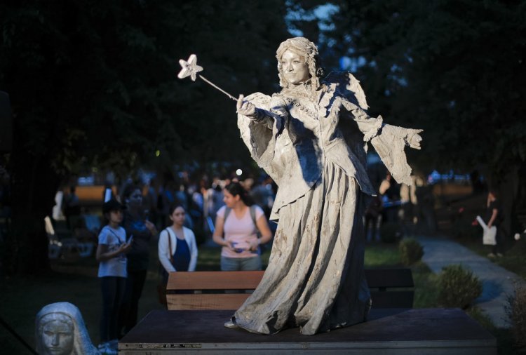 Международный фестиваль живых статуй - Фестиваль, Фотография, Бухарест, Артист, Румыния, Длиннопост