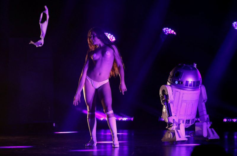 Spectacular striptease show for Star Wars fans - NSFW, The photo, Show, Striptease, , Star Wars, Spectacle, 18+, Longpost