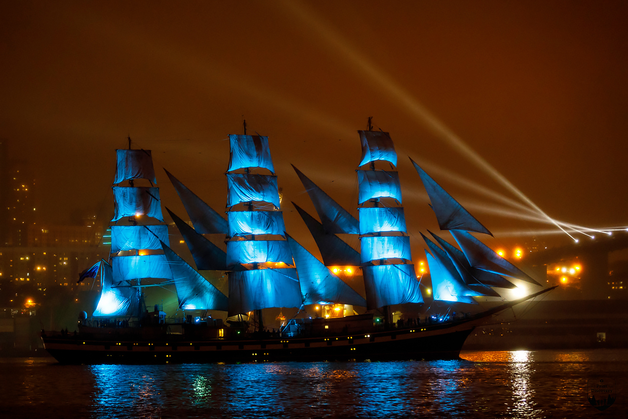 In Vladivostok held a dress rehearsal of the light show for the holiday Wings of the East - My, Walk, Vladivostok, , , The power of light, Video, Longpost