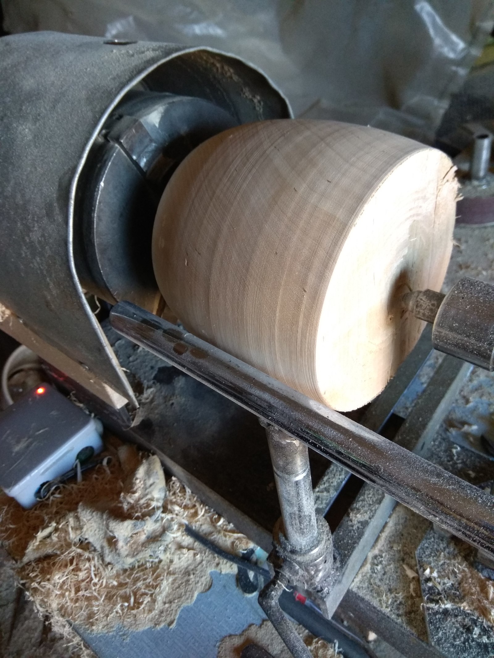 birch bowl - My, , Turning machine, Crooked hands, Woodworking, Video, Longpost