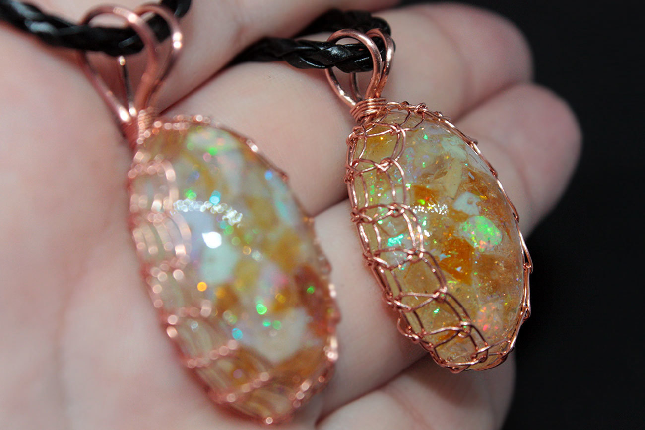 Opals in string bags - My, Needlework without process, Wire wrap, Opal, , Glass, Copper, Copper wire, Pendant, Video, Longpost